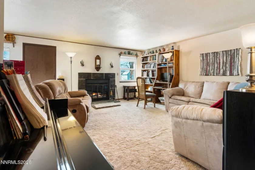 144 Ring, Dayton, Nevada 89403, 3 Bedrooms Bedrooms, ,2 BathroomsBathrooms,Residential,Residential,Ring,260002028