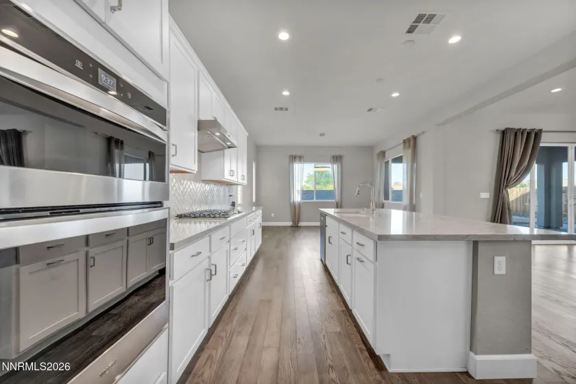 9267 Blue Basin, Reno, Nevada 89521, 5 Bedrooms Bedrooms, ,5 BathroomsBathrooms,Residential,Residential,Blue Basin,260002034