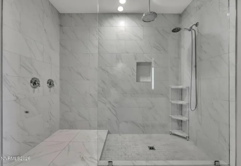 9267 Blue Basin, Reno, Nevada 89521, 5 Bedrooms Bedrooms, ,5 BathroomsBathrooms,Residential,Residential,Blue Basin,260002034