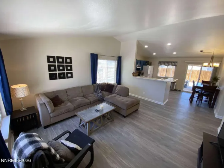 621 Keppel, Fallon, Nevada 89406, 3 Bedrooms Bedrooms, ,2 BathroomsBathrooms,Residential,Residential,Keppel,260002035