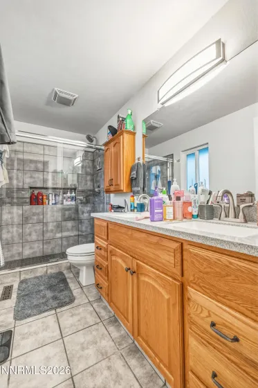 5070 Offenhauser, Winnemucca, Nevada 89445, 5 Bedrooms Bedrooms, ,3 BathroomsBathrooms,Residential,Residential,Offenhauser,260002036