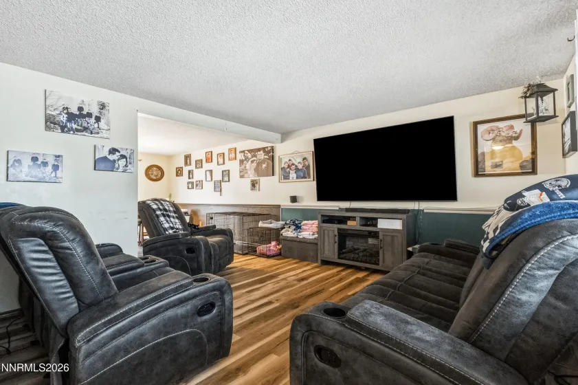 5070 Offenhauser, Winnemucca, Nevada 89445, 5 Bedrooms Bedrooms, ,3 BathroomsBathrooms,Residential,Residential,Offenhauser,260002036