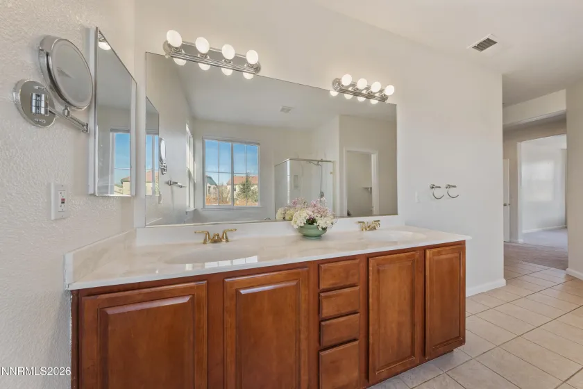 6680 Abbotswood, Sparks, Nevada 89436, 4 Bedrooms Bedrooms, ,3 BathroomsBathrooms,Residential,Residential,Abbotswood,260002037