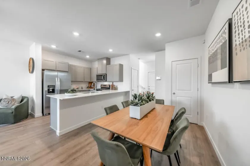 827 Villa, Carson City, Nevada 89701, 2 Bedrooms Bedrooms, ,3 BathroomsBathrooms,Residential,Residential,Villa,260002039