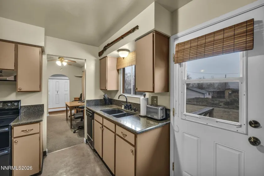 8825 Artesian, Reno, Nevada 89506, 3 Bedrooms Bedrooms, ,2 BathroomsBathrooms,Residential,Residential,Artesian,260002040