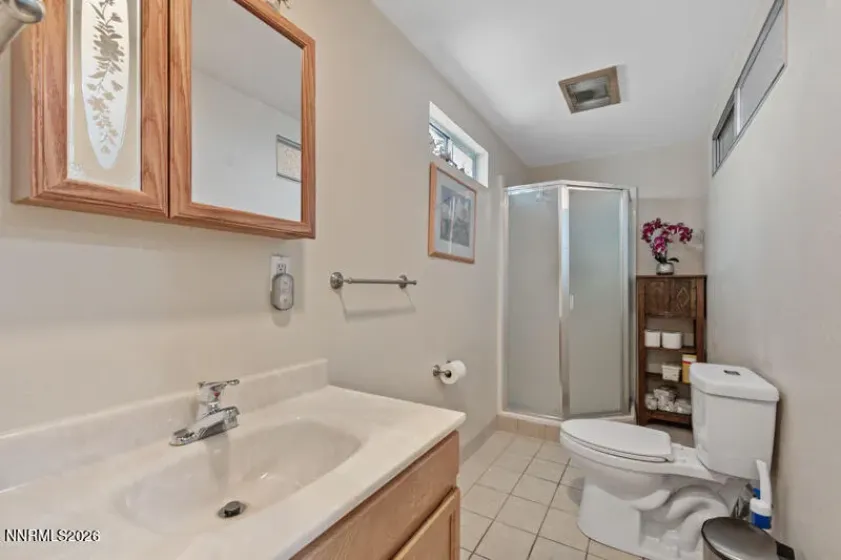 2207 Howard, Sparks, Nevada 89434, 4 Bedrooms Bedrooms, ,3 BathroomsBathrooms,Residential,Residential,Howard,260002042