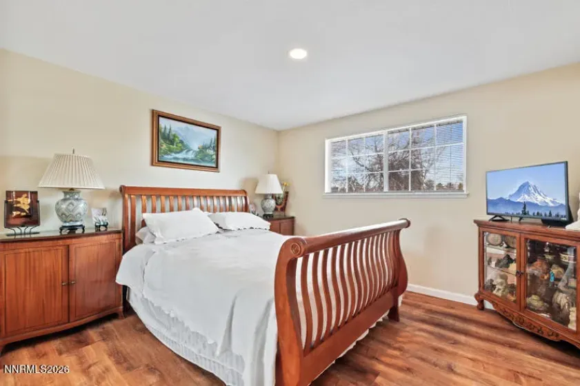 2207 Howard, Sparks, Nevada 89434, 4 Bedrooms Bedrooms, ,3 BathroomsBathrooms,Residential,Residential,Howard,260002042