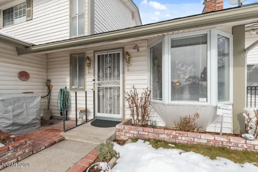 2207 Howard, Sparks, Nevada 89434, 4 Bedrooms Bedrooms, ,3 BathroomsBathrooms,Residential,Residential,Howard,260002042