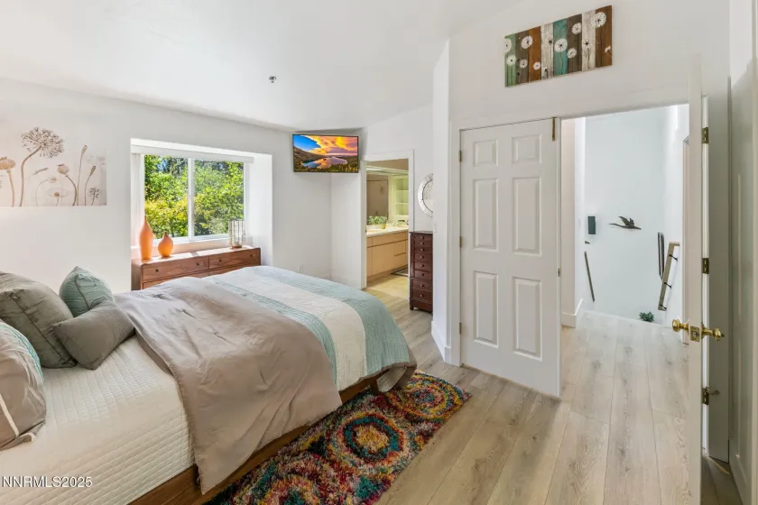 120 Country Club, Incline Village, Nevada 89451, 2 Bedrooms Bedrooms, ,3 BathroomsBathrooms,Residential,Residential,Country Club,250056431