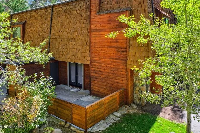 120 Country Club, Incline Village, Nevada 89451, 2 Bedrooms Bedrooms, ,3 BathroomsBathrooms,Residential,Residential,Country Club,250056431