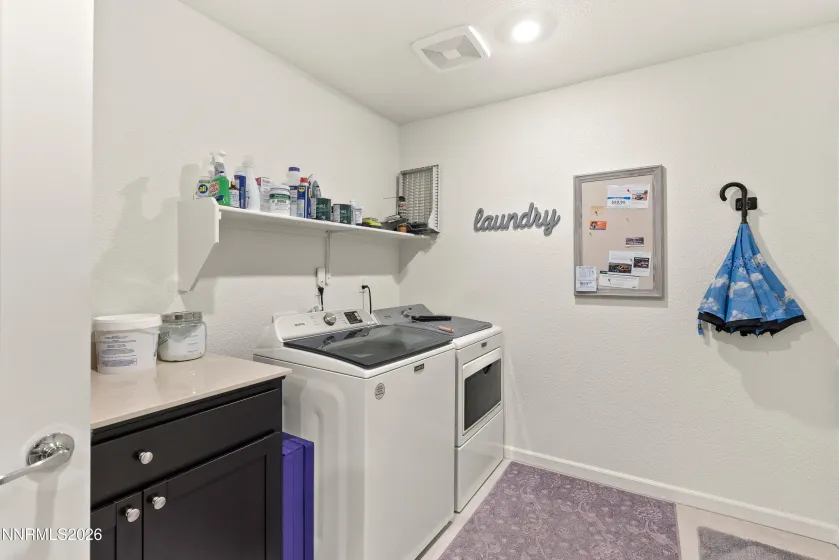 594 Pine Creek, Dayton, Nevada 89403, 4 Bedrooms Bedrooms, ,3 BathroomsBathrooms,Residential,Residential,Pine Creek,260002043