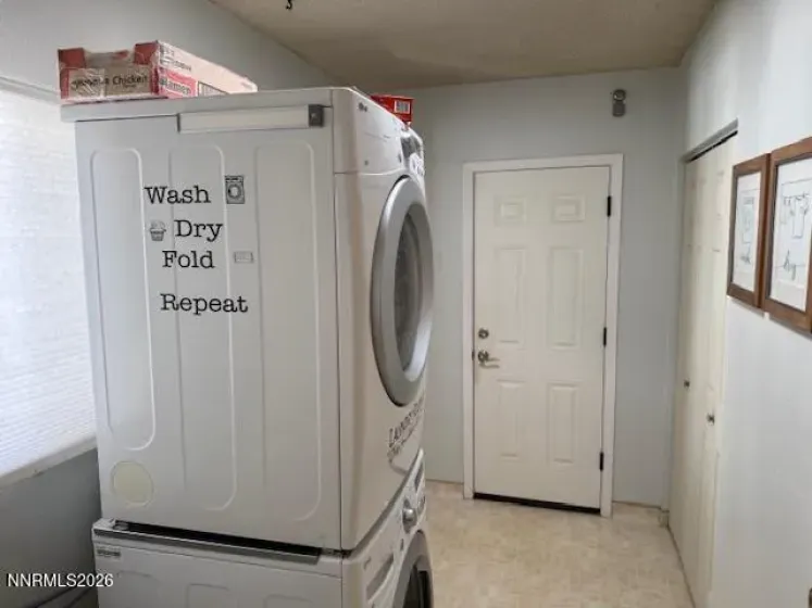 920 Ruby, Carson City, Nevada 89705, 3 Bedrooms Bedrooms, ,2 BathroomsBathrooms,Residential,Residential,Ruby,260002051