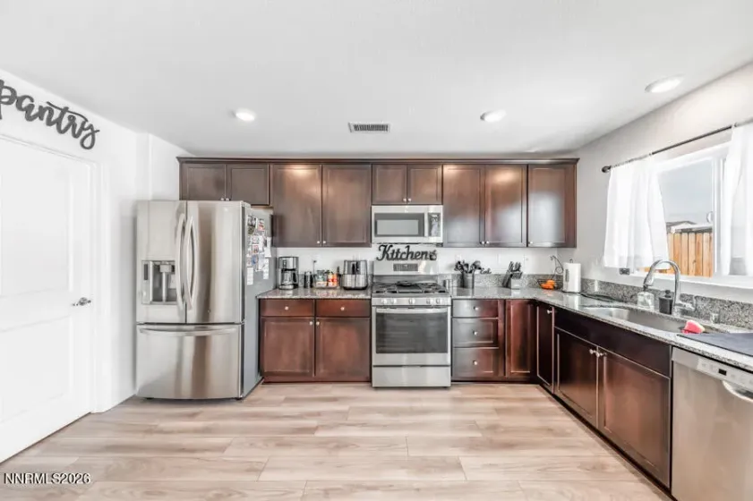 8976 Quail Falls, Reno, Nevada 89506, 3 Bedrooms Bedrooms, ,3 BathroomsBathrooms,Residential,Residential,Quail Falls,260002049