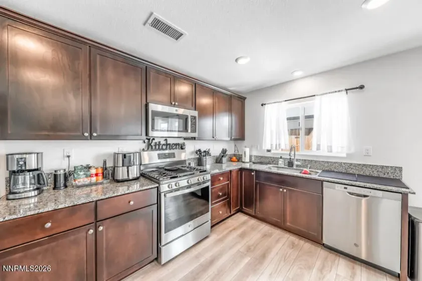 8976 Quail Falls, Reno, Nevada 89506, 3 Bedrooms Bedrooms, ,3 BathroomsBathrooms,Residential,Residential,Quail Falls,260002049