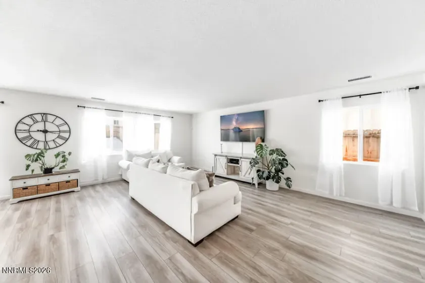 8976 Quail Falls, Reno, Nevada 89506, 3 Bedrooms Bedrooms, ,3 BathroomsBathrooms,Residential,Residential,Quail Falls,260002049