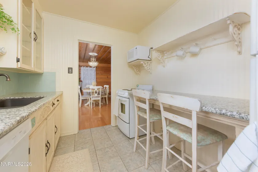 971 Melba, Reno, Nevada 89503, 2 Bedrooms Bedrooms, ,1 BathroomBathrooms,Residential,Residential,Melba,260002055