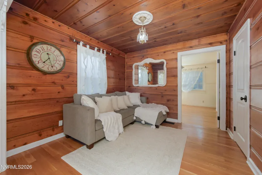 971 Melba, Reno, Nevada 89503, 2 Bedrooms Bedrooms, ,1 BathroomBathrooms,Residential,Residential,Melba,260002055