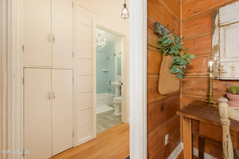 971 Melba, Reno, Nevada 89503, 2 Bedrooms Bedrooms, ,1 BathroomBathrooms,Residential,Residential,Melba,260002055