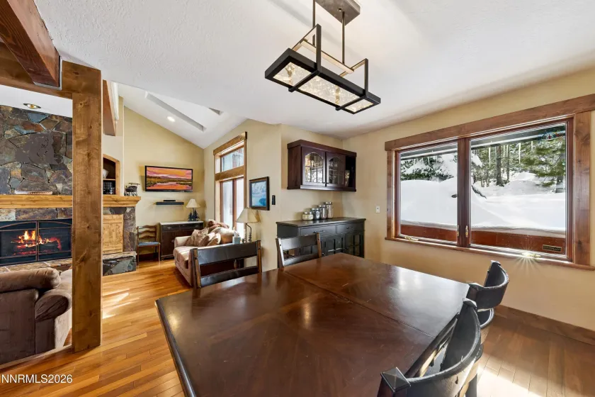 2361 Tolteca, South Lake Tahoe, California 96150, 5 Bedrooms Bedrooms, ,4 BathroomsBathrooms,Residential,Residential,Tolteca,260002058