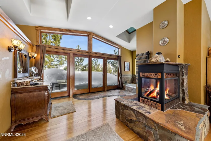 2361 Tolteca, South Lake Tahoe, California 96150, 5 Bedrooms Bedrooms, ,4 BathroomsBathrooms,Residential,Residential,Tolteca,260002058