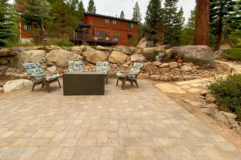 2361 Tolteca, South Lake Tahoe, California 96150, 5 Bedrooms Bedrooms, ,4 BathroomsBathrooms,Residential,Residential,Tolteca,260002058