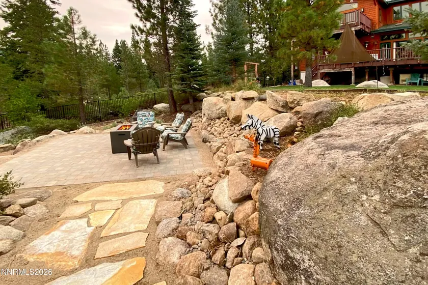 2361 Tolteca, South Lake Tahoe, California 96150, 5 Bedrooms Bedrooms, ,4 BathroomsBathrooms,Residential,Residential,Tolteca,260002058