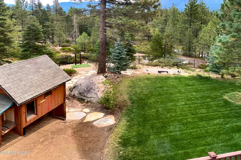 2361 Tolteca, South Lake Tahoe, California 96150, 5 Bedrooms Bedrooms, ,4 BathroomsBathrooms,Residential,Residential,Tolteca,260002058