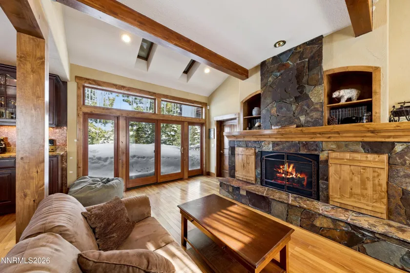 2361 Tolteca, South Lake Tahoe, California 96150, 5 Bedrooms Bedrooms, ,4 BathroomsBathrooms,Residential,Residential,Tolteca,260002058