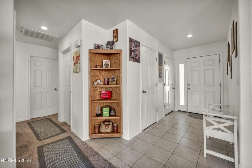 806 Karry, Fallon, Nevada 89406, 3 Bedrooms Bedrooms, ,2 BathroomsBathrooms,Residential,Residential,Karry,260002059