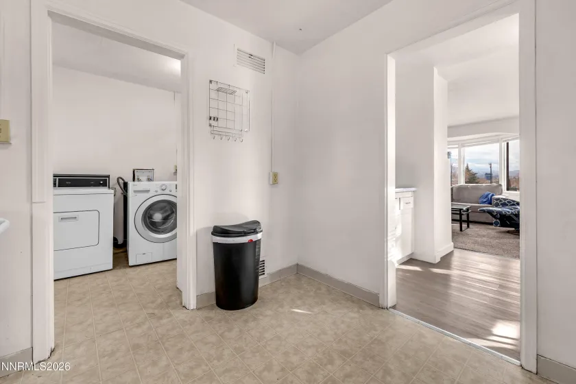1111 Strand, Reno, Nevada 89503, ,1 BathroomBathrooms,Residential Income,Residential,Strand,260002060