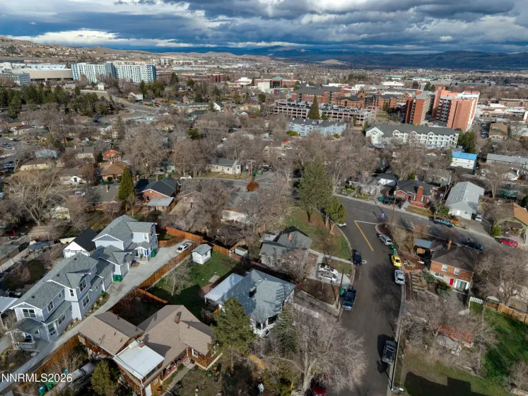 1111 Strand, Reno, Nevada 89503, ,1 BathroomBathrooms,Residential Income,Residential,Strand,260002060