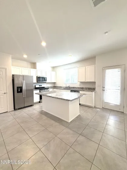 664 Vetiver, Henderson, Nevada 89015, 3 Bedrooms Bedrooms, ,2 BathroomsBathrooms,Residential,Residential,Vetiver,260002063