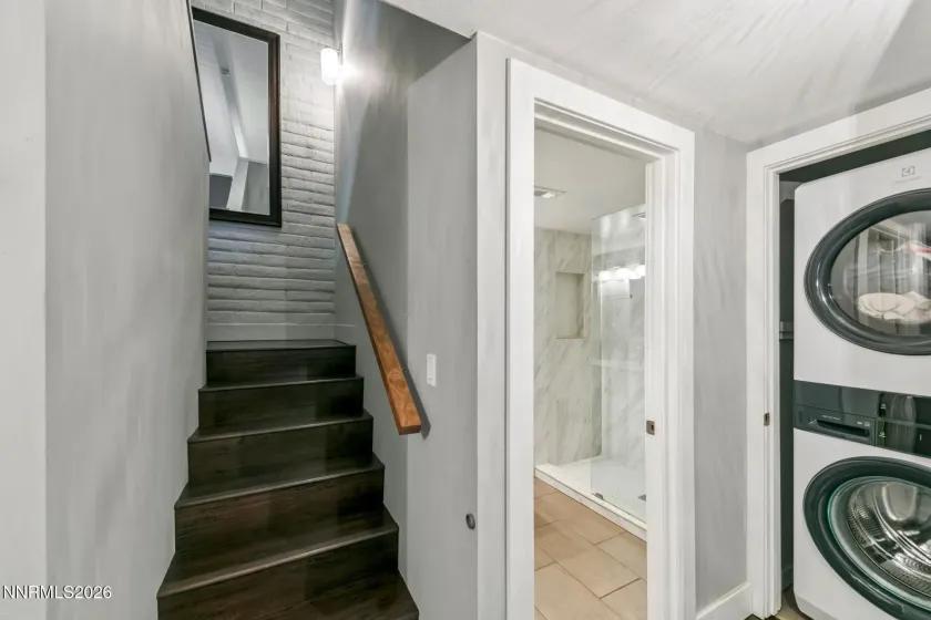 120 Country Club, Incline Village, Nevada 89450, 2 Bedrooms Bedrooms, ,3 BathroomsBathrooms,Residential,Residential,Country Club,260002065