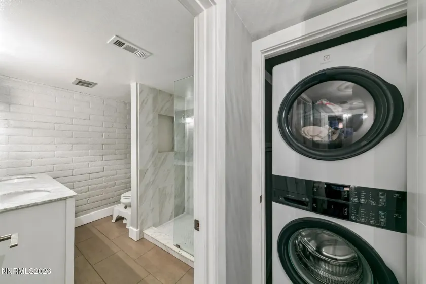 120 Country Club, Incline Village, Nevada 89450, 2 Bedrooms Bedrooms, ,3 BathroomsBathrooms,Residential,Residential,Country Club,260002065