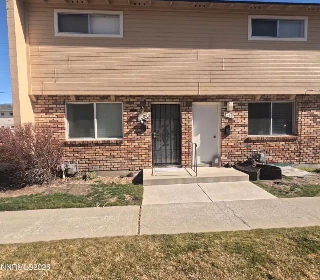 1200 Curry, Carson City, Nevada 89703, 2 Bedrooms Bedrooms, ,1 BathroomBathrooms,Residential,Residential,Curry,260002066