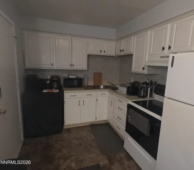 1200 Curry, Carson City, Nevada 89703, 2 Bedrooms Bedrooms, ,1 BathroomBathrooms,Residential,Residential,Curry,260002066