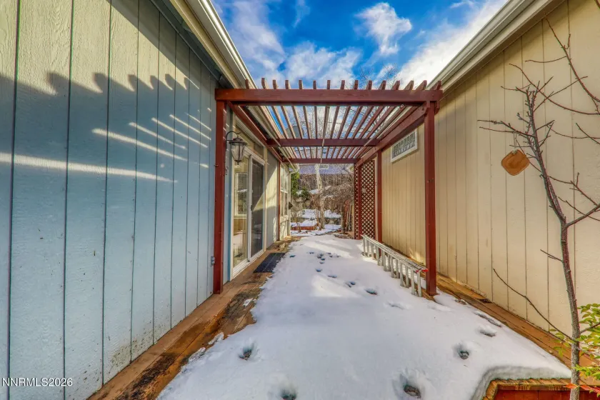 4688 Bradford, Reno, Nevada 89519, 2 Bedrooms Bedrooms, ,2 BathroomsBathrooms,Residential,Residential,Bradford,260002067