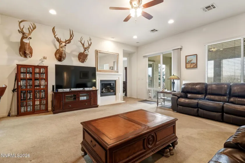 7055 Voyage, Sparks, Nevada 89436, 3 Bedrooms Bedrooms, ,3 BathroomsBathrooms,Residential,Residential,Voyage,260002069