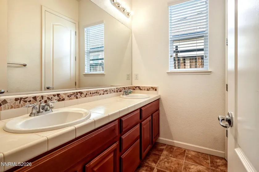 7055 Voyage, Sparks, Nevada 89436, 3 Bedrooms Bedrooms, ,3 BathroomsBathrooms,Residential,Residential,Voyage,260002069