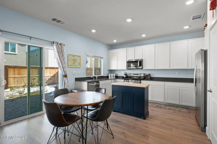 7897 Taconite, Sparks, Nevada 89436, 3 Bedrooms Bedrooms, ,3 BathroomsBathrooms,Residential,Residential,Taconite,260002073