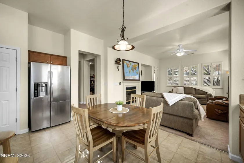 7354 Phoenix, Sparks, Nevada 89436, 4 Bedrooms Bedrooms, ,3 BathroomsBathrooms,Residential,Residential,Phoenix,260002075