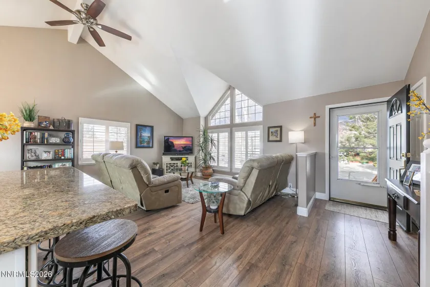 15175 Western Springs, Reno, Nevada 89521, 3 Bedrooms Bedrooms, ,3 BathroomsBathrooms,Residential,Residential,Western Springs,260002077