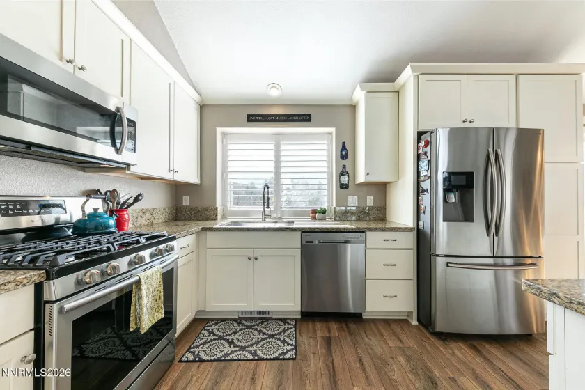 15175 Western Springs, Reno, Nevada 89521, 3 Bedrooms Bedrooms, ,3 BathroomsBathrooms,Residential,Residential,Western Springs,260002077