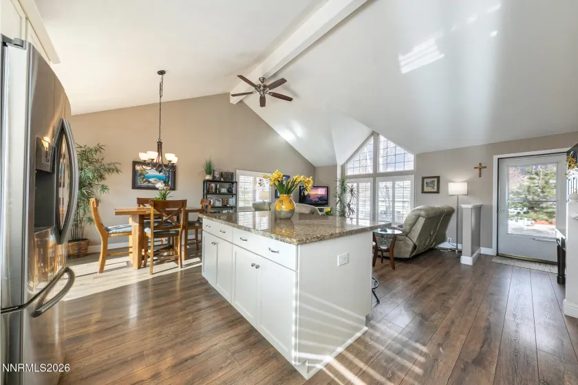 15175 Western Springs, Reno, Nevada 89521, 3 Bedrooms Bedrooms, ,3 BathroomsBathrooms,Residential,Residential,Western Springs,260002077