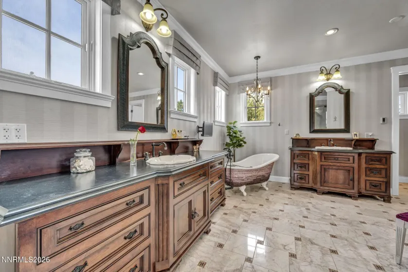 5808 Tannerwood, Reno, Nevada 89511, 5 Bedrooms Bedrooms, ,6 BathroomsBathrooms,Residential,Residential,Tannerwood,260002079