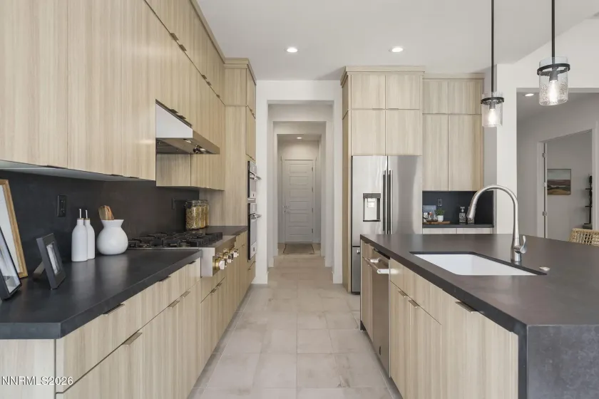 8949 Suncreek, Reno, Nevada 89523, 3 Bedrooms Bedrooms, ,4 BathroomsBathrooms,Residential,Residential,Suncreek,260002083