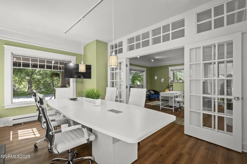 1055 Riverside, Reno, Nevada 89503, 3 Bedrooms Bedrooms, ,2 BathroomsBathrooms,Residential,Residential,Riverside,260002085