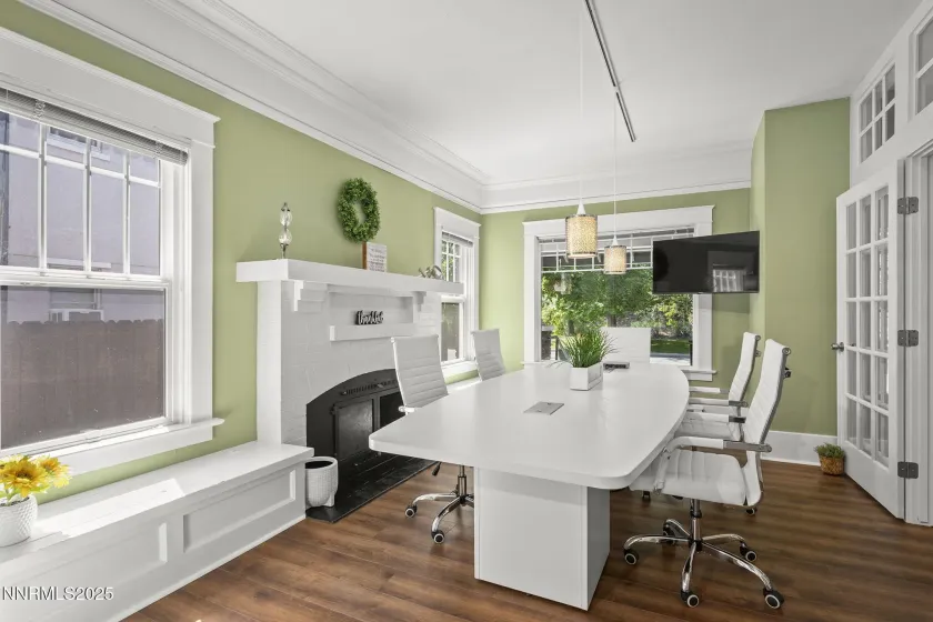 1055 Riverside, Reno, Nevada 89503, 3 Bedrooms Bedrooms, ,2 BathroomsBathrooms,Residential,Residential,Riverside,260002085