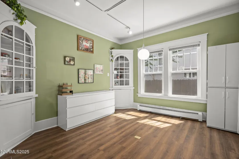 1055 Riverside, Reno, Nevada 89503, 3 Bedrooms Bedrooms, ,2 BathroomsBathrooms,Residential,Residential,Riverside,260002085