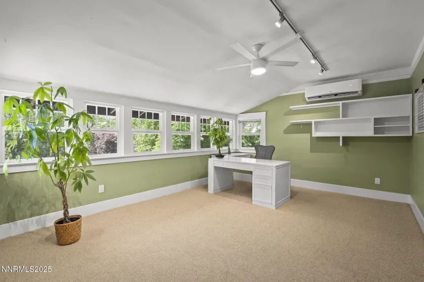 1055 Riverside, Reno, Nevada 89503, 3 Bedrooms Bedrooms, ,2 BathroomsBathrooms,Residential,Residential,Riverside,260002085